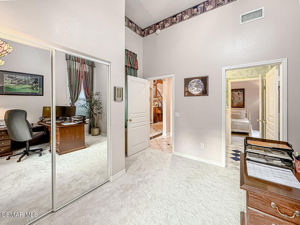 290 Culview Court Simi Valley, CA 93065 - Photo 24 of 68