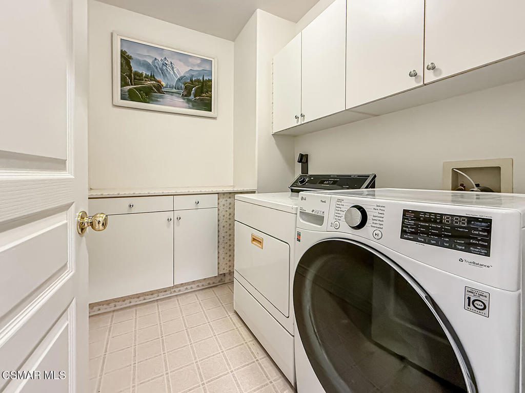 290 Culview Court Simi Valley, CA 93065 - Photo 46 of 68