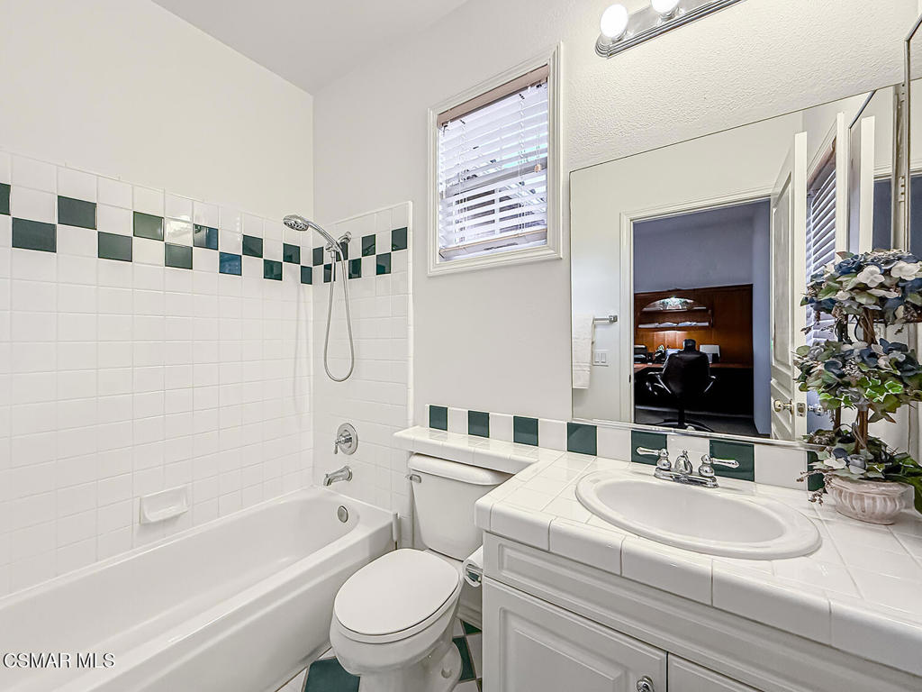 290 Culview Court Simi Valley, CA 93065 - Photo 49 of 68