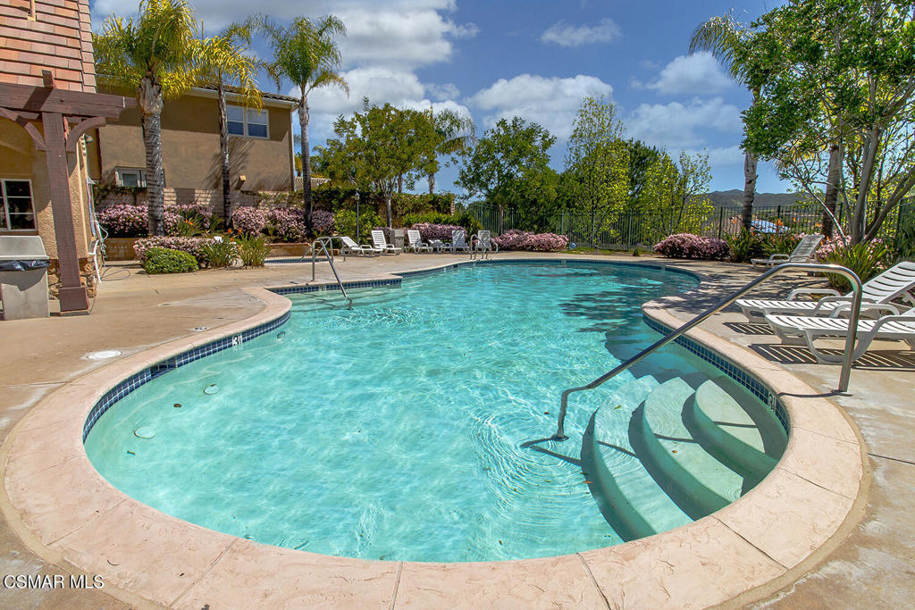 290 Culview Court Simi Valley, CA 93065 - Photo 63 of 68