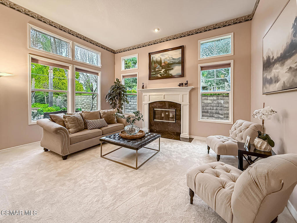 290 Culview Court Simi Valley, CA 93065 - Photo 8 of 68