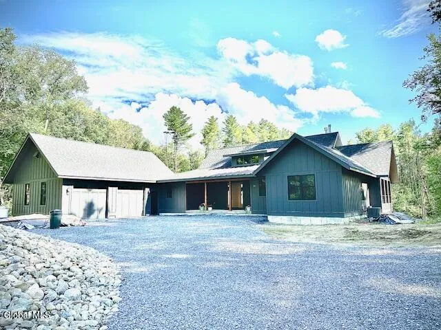 $1,200,000 | 50 Lincoln Mountain Road, Corinth, NY 12822