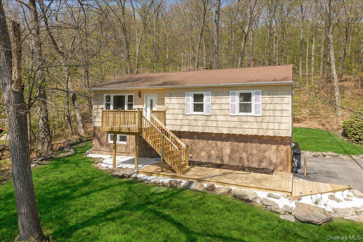 Gorgeous home set back off Lakes Road.