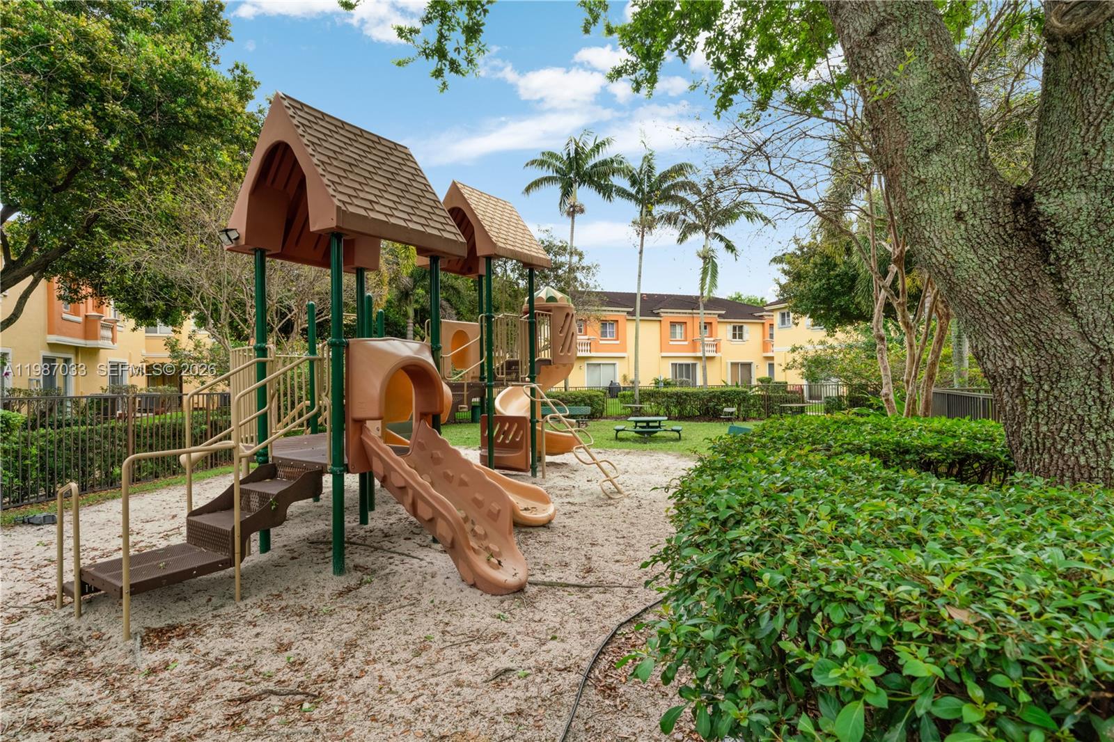 8916 Southwest 19th Street Miramar, FL 33025 - Photo 34 of 47