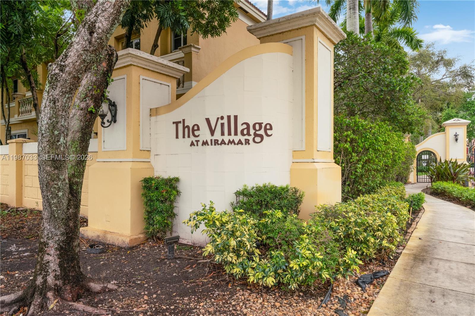 8916 Southwest 19th Street Miramar, FL 33025 - Photo 45 of 47