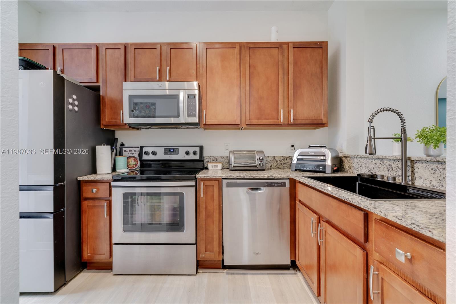 8916 Southwest 19th Street Miramar, FL 33025 - Photo 10 of 47