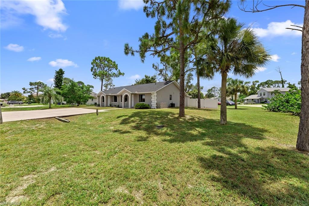 7470-7472 Field Road Fort Myers, FL 33967 - Photo 2 of 40