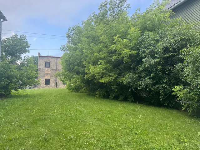 $6,000 | 425 North 29th Street, Milwaukee, WI 53208