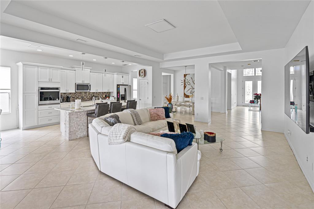 3671 Summerwind Circle Bradenton, FL 34209 - Photo 7 of 54