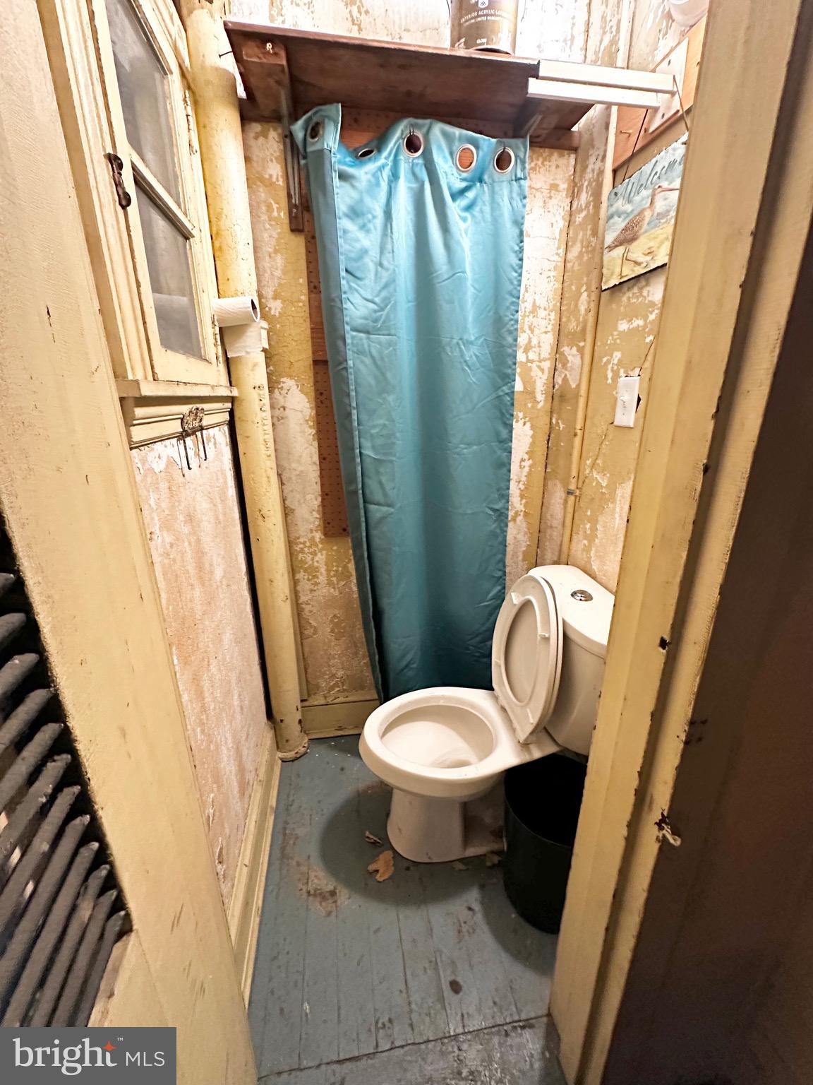 1396 Perkiomen Avenue Reading, PA 19602 - Photo 38 of 45 a bathroom with a sink and a mirror