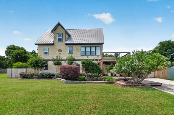 $360,000 | 421 North Shady Lane, La Porte, TX 77571