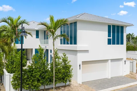 $4,750,000 | 320 Grove Place, Delray Beach, FL 33444
