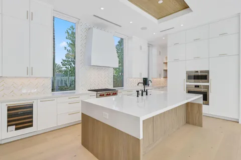 $4,750,000 | 320 Grove Place, Delray Beach, FL 33444