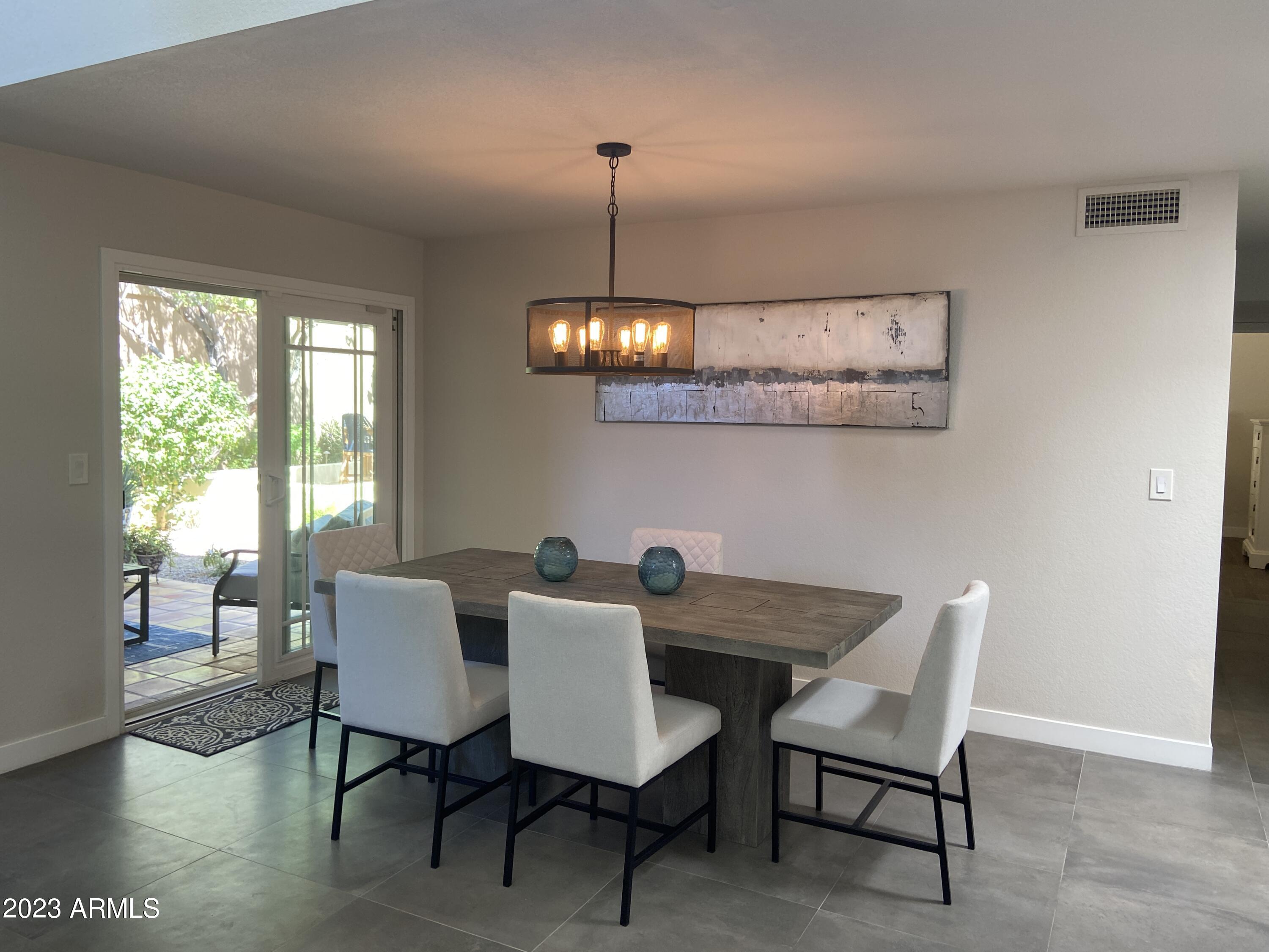 6325 North 30th Place Phoenix, AZ 85016 - Photo 5 of 22 Dining Area