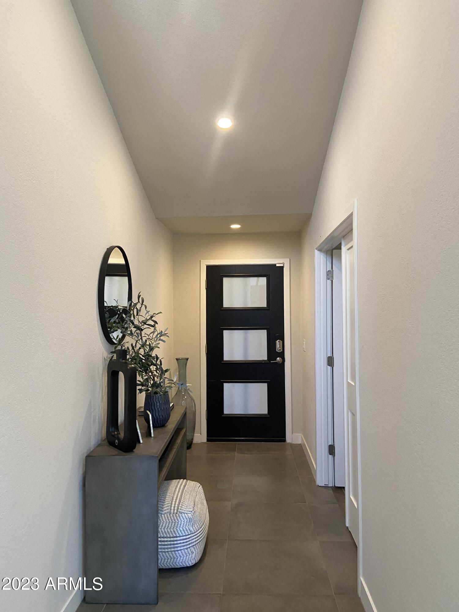 6325 North 30th Place Phoenix, AZ 85016 - Photo 6 of 22 Interior Entry