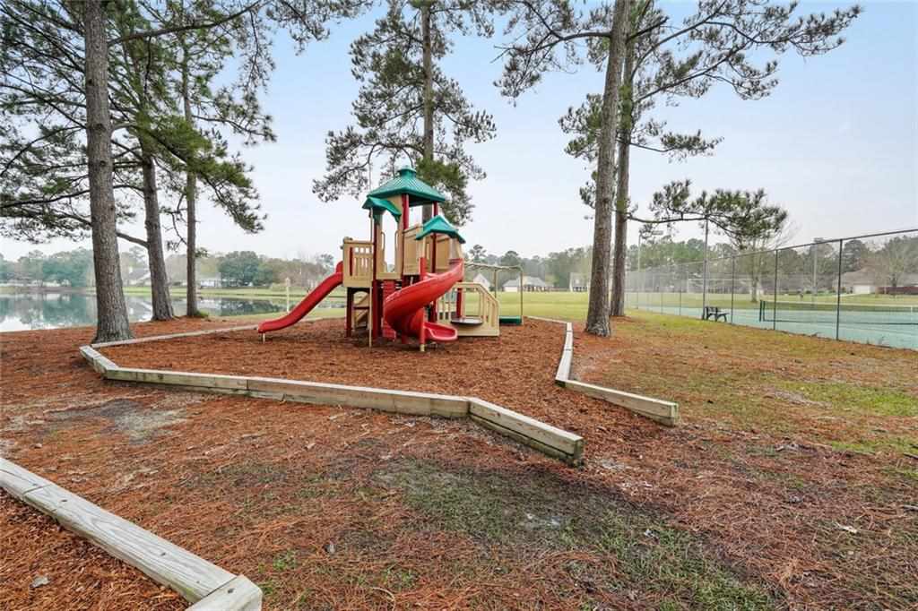 2004 West Ridge Drive Mandeville, LA 70448 - Photo 36 of 37 Gallery Image 36