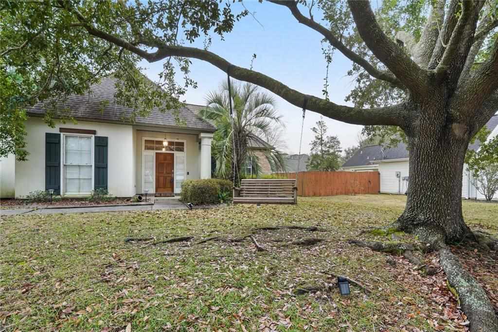 2004 West Ridge Drive Mandeville, LA 70448 - Photo 4 of 37 Gallery Image 4
