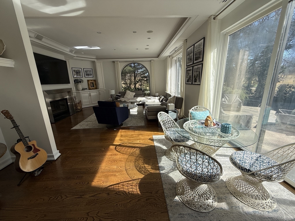 132 Yarmouth Road Brookline, MA 02467 - Photo 13 of 22