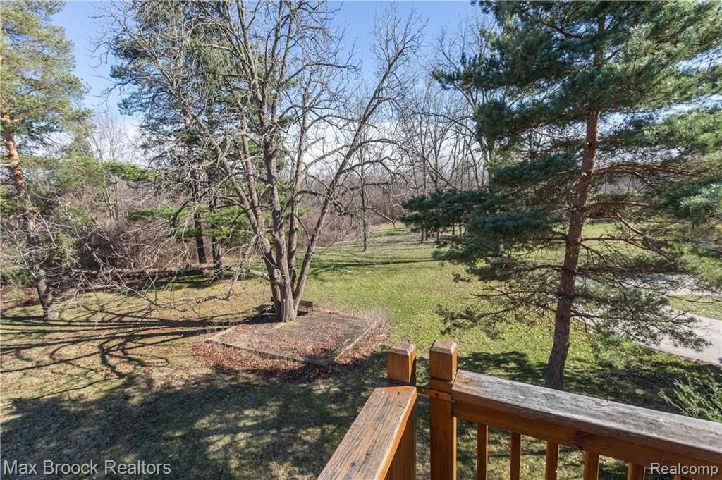 5277 West Maple Road West Bloomfield, MI 48322 - Photo 35 of 40