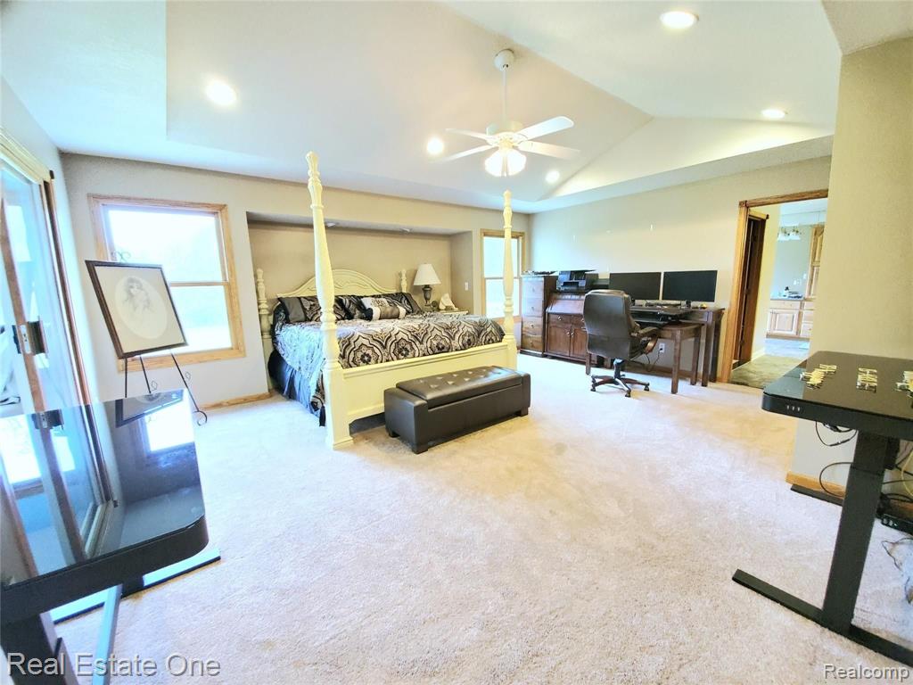 2177 Fisk Road Howell, MI 48843 - Photo 13 of 26