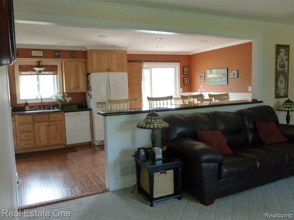 Livingroom into Kitchen.JPG