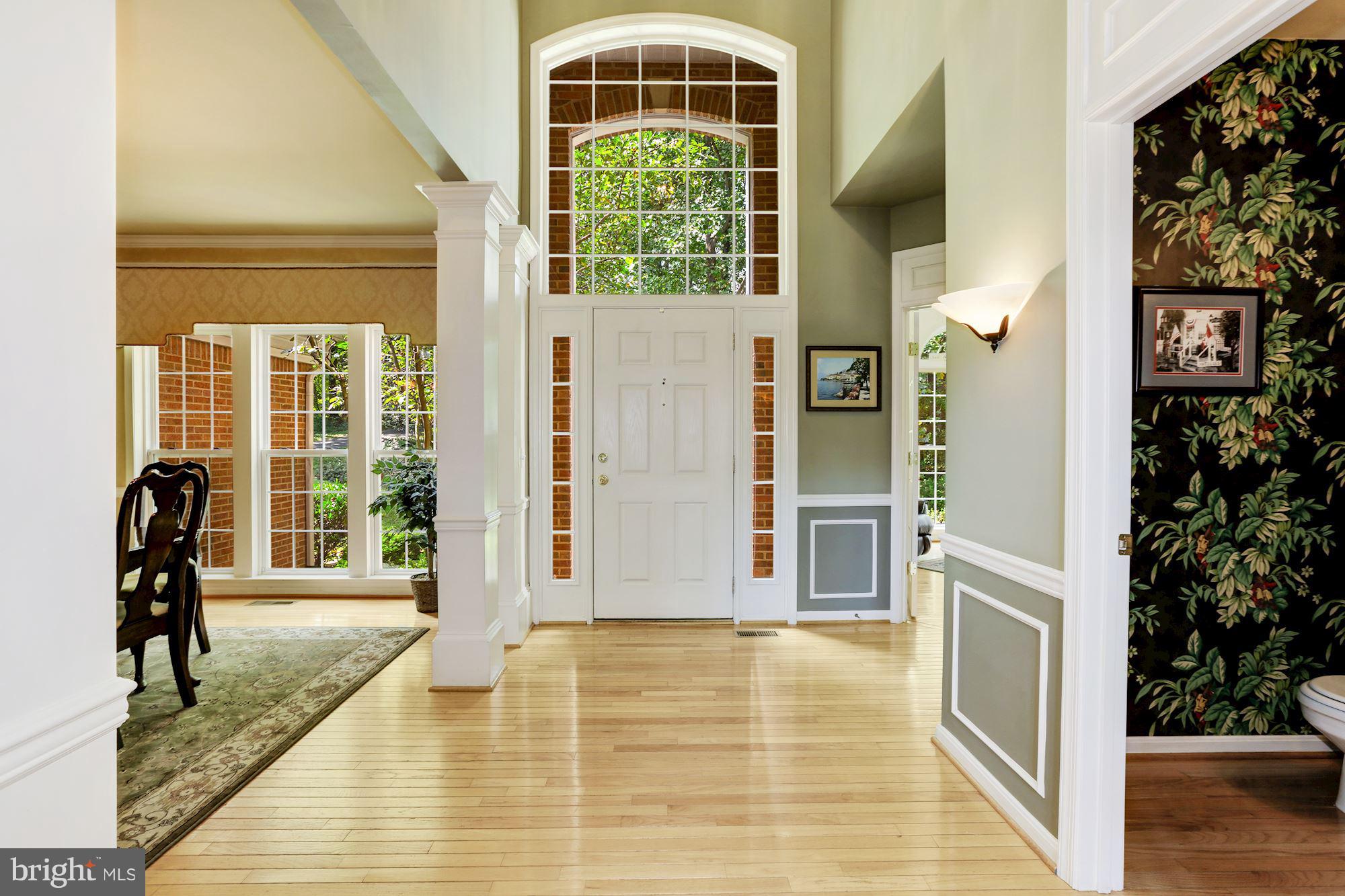 6103 Traceys Overlook Road Tracys Landing, MD 20779 - Photo 3 of 30 2-story foyer