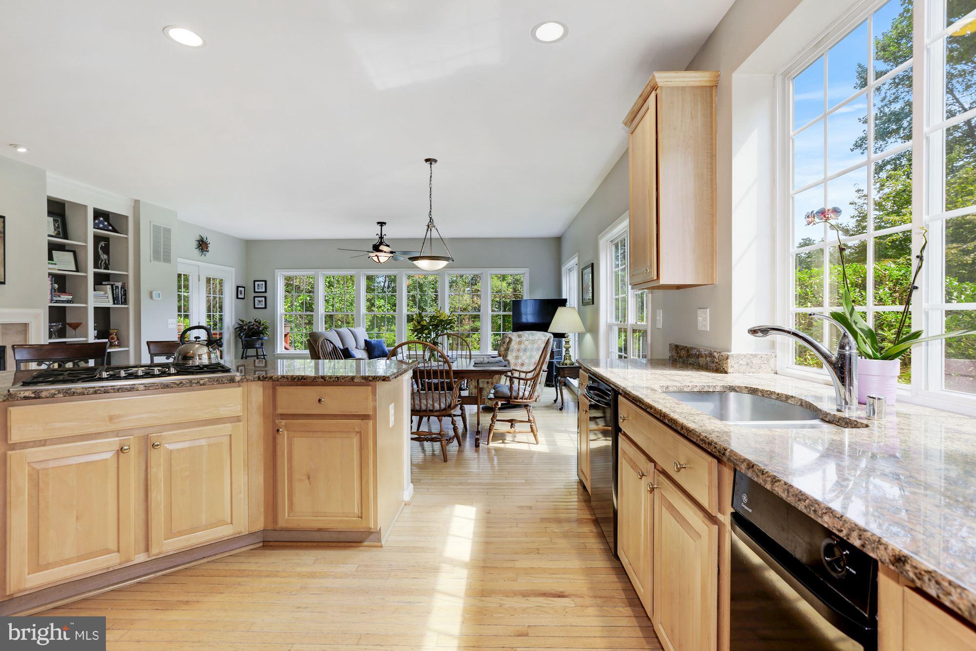 6103 Traceys Overlook Road Tracys Landing, MD 20779 - Photo 7 of 30 Gourmet kitchen