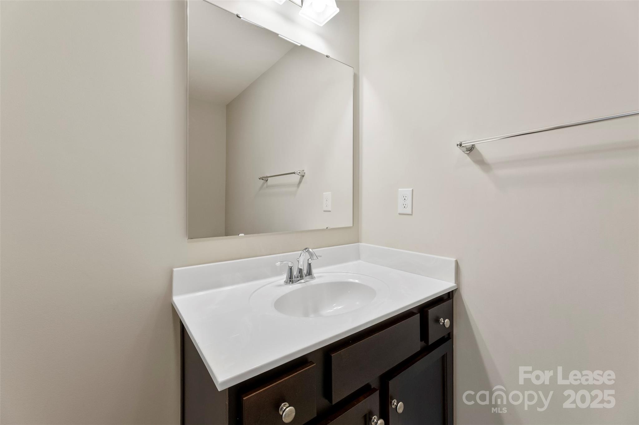 8562 River Ridge Drive Charlotte, NC 28213 - Photo 20 of 26