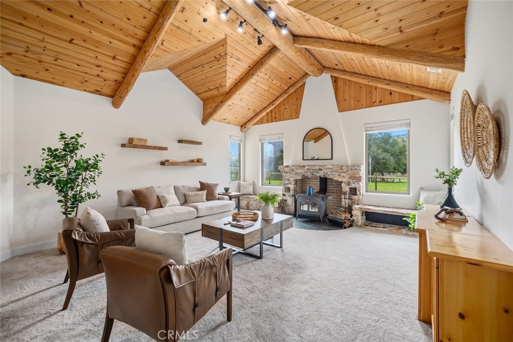1825 Hi Mountain Road Arroyo Grande, CA 93420 - Photo 10 of 74 a living room with furniture