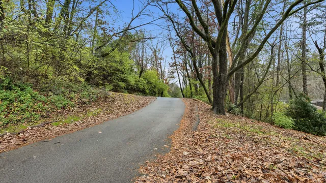 $899,000 | 10 Fountain Circle, Chattanooga, TN 37412