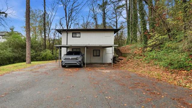 $899,000 | 10 Fountain Circle, Chattanooga, TN 37412