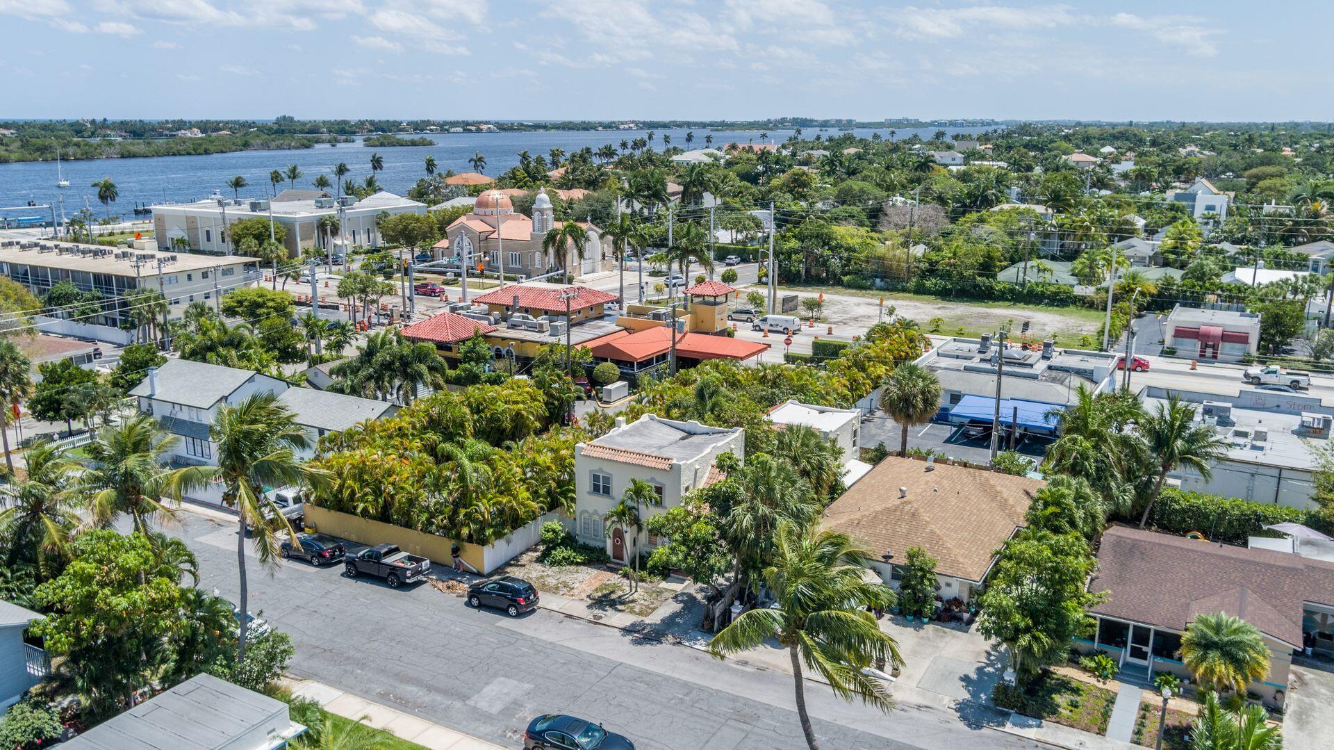 214 Conniston Road West Palm Beach, FL 33405 - Photo 15 of 18 24