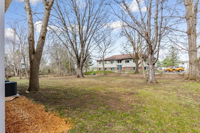 $185,000 | 571 North Montgomery Avenue, Le Center, MN 56057