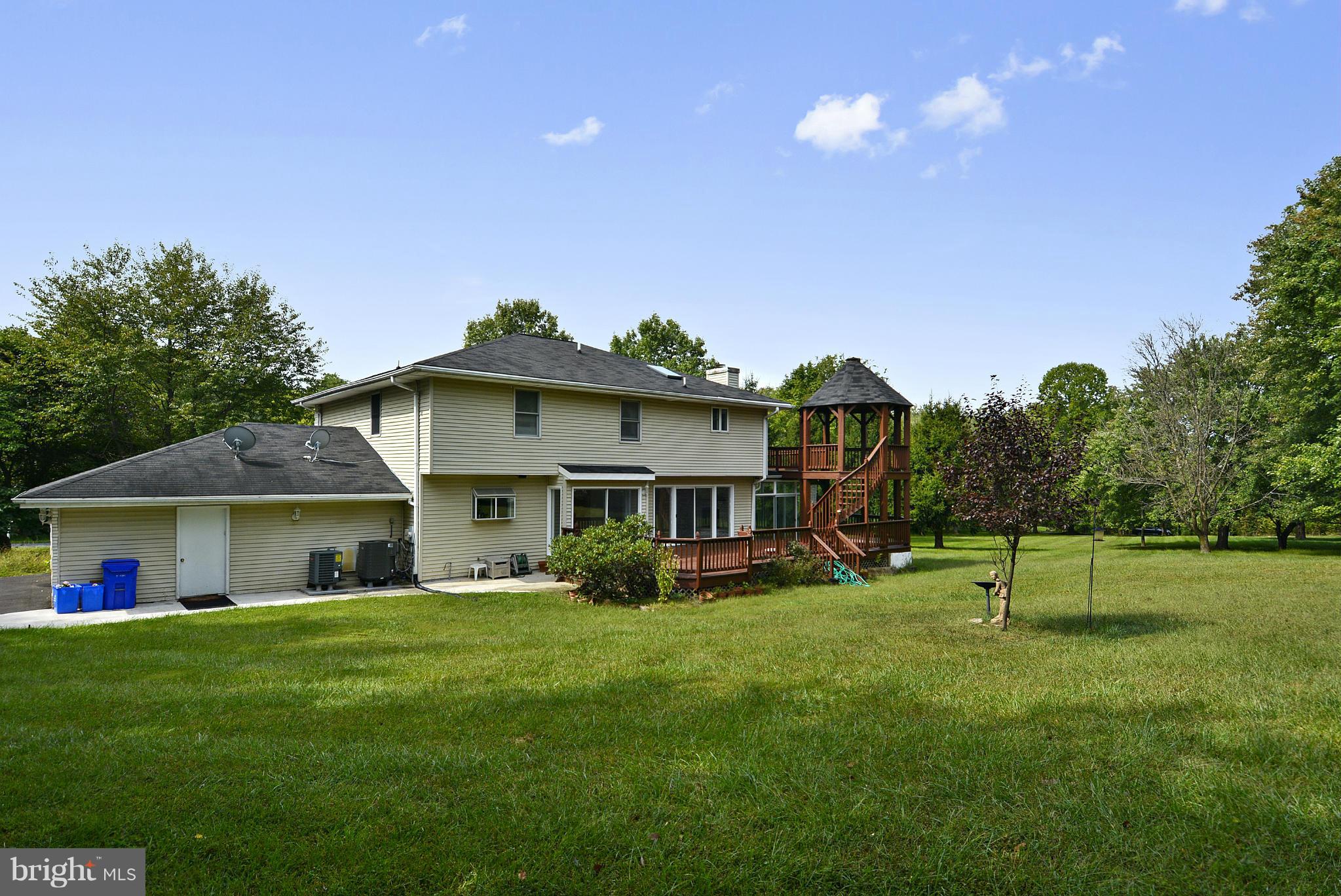 15737 Holly Grove Road Silver Spring, MD 20905 - Photo 30 of 30 Rear exterior