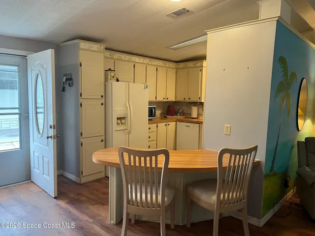 $175,000 | 1076 Royal Palm Drive, Barefoot Bay, FL 32976