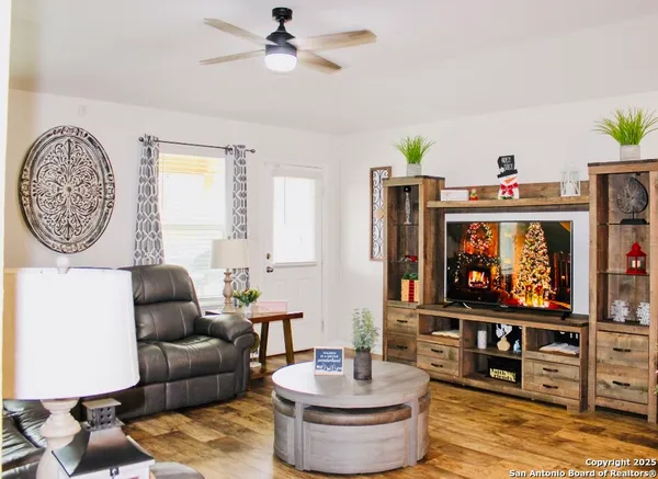 $360,000 | 7427 Equinox Corner, San Antonio, TX 78252