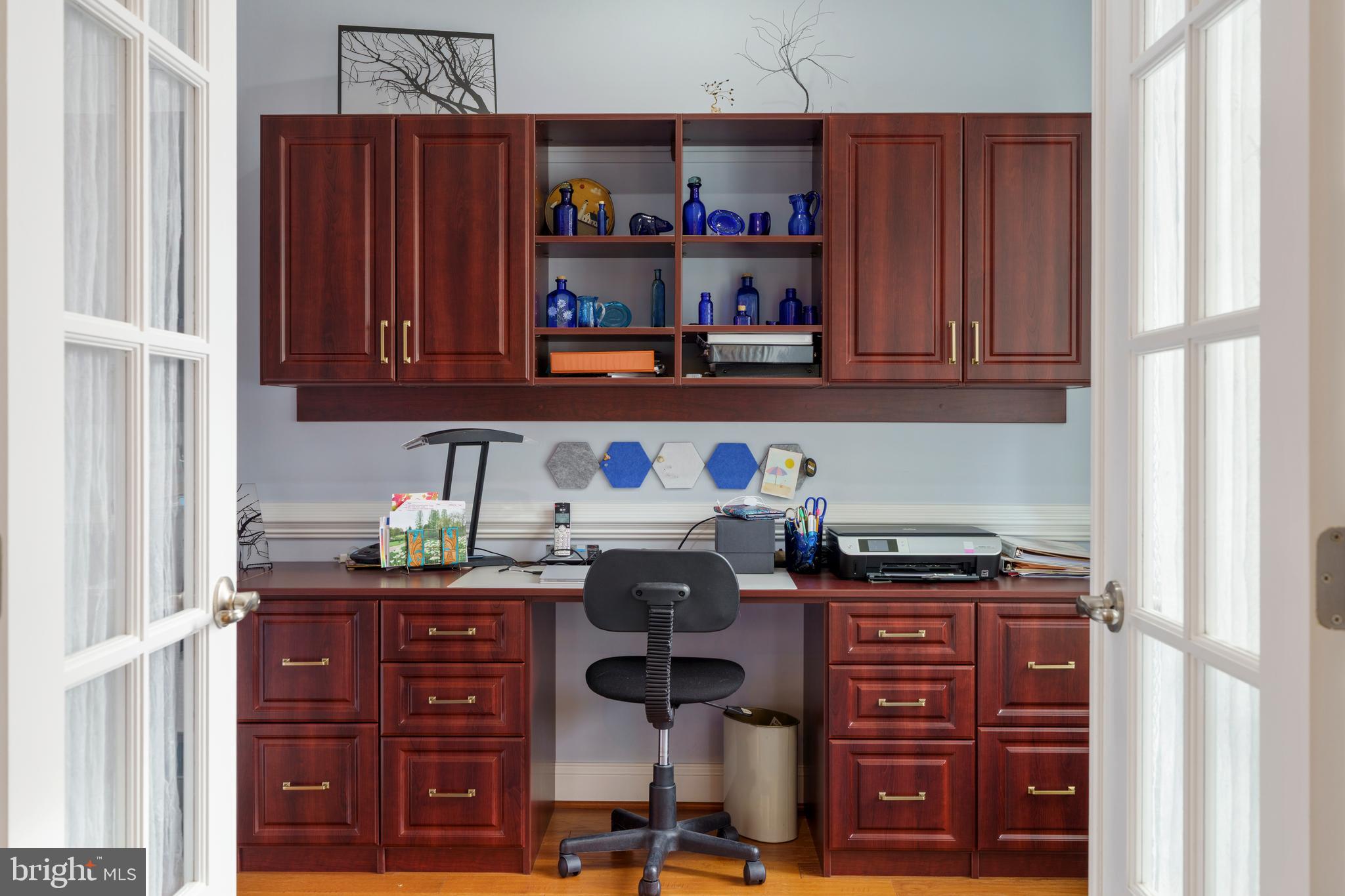 6926 Summit Circle Baltimore, MD 21239 - Photo 10 of 52 Good storage and easy use of this office space