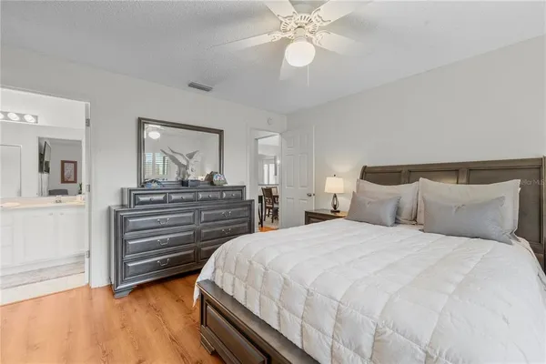 $324,900 | 121 Costa Mesa Drive, Lady Lake, FL 32159