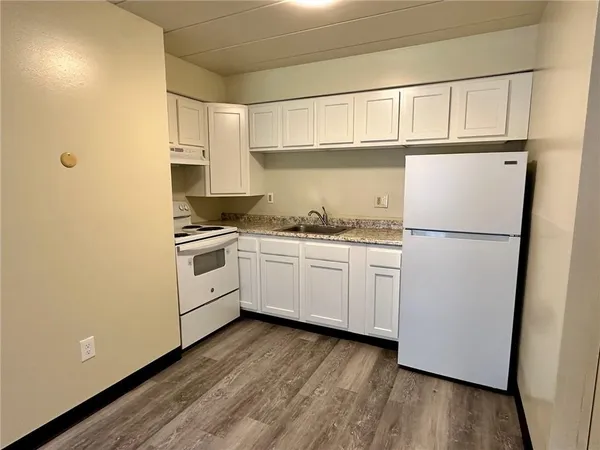 $875 | 210 Electric Avenue, Unit B1, East Pittsburgh, PA 15112