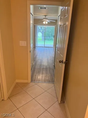 a view of entryway with a door