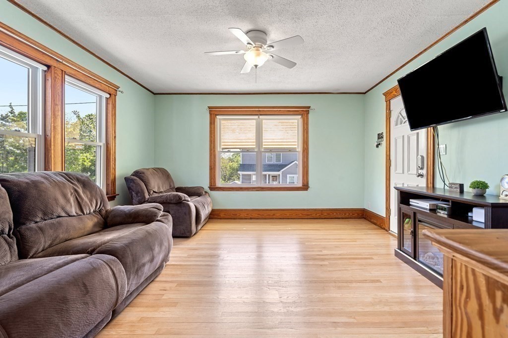 10 Milton Road Danvers, MA 01923 - Photo 12 of 25