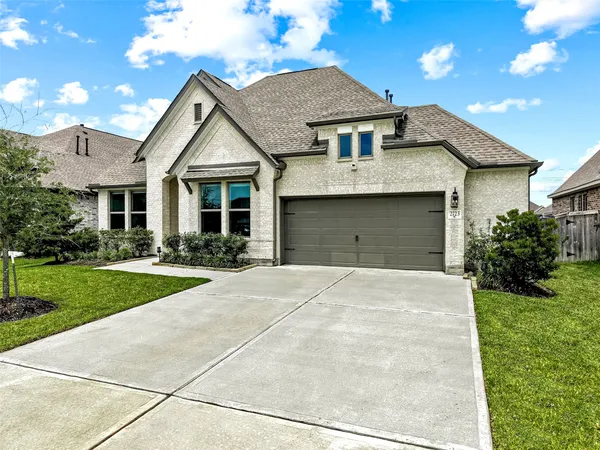$499,000 | 2723 Lakeside Shr Drive, League City, TX 77573