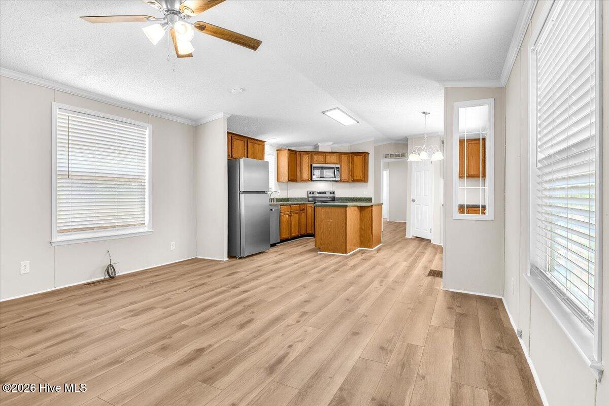112 Coot Davis Road Jacksonville, NC 28540 - Photo 5 of 37