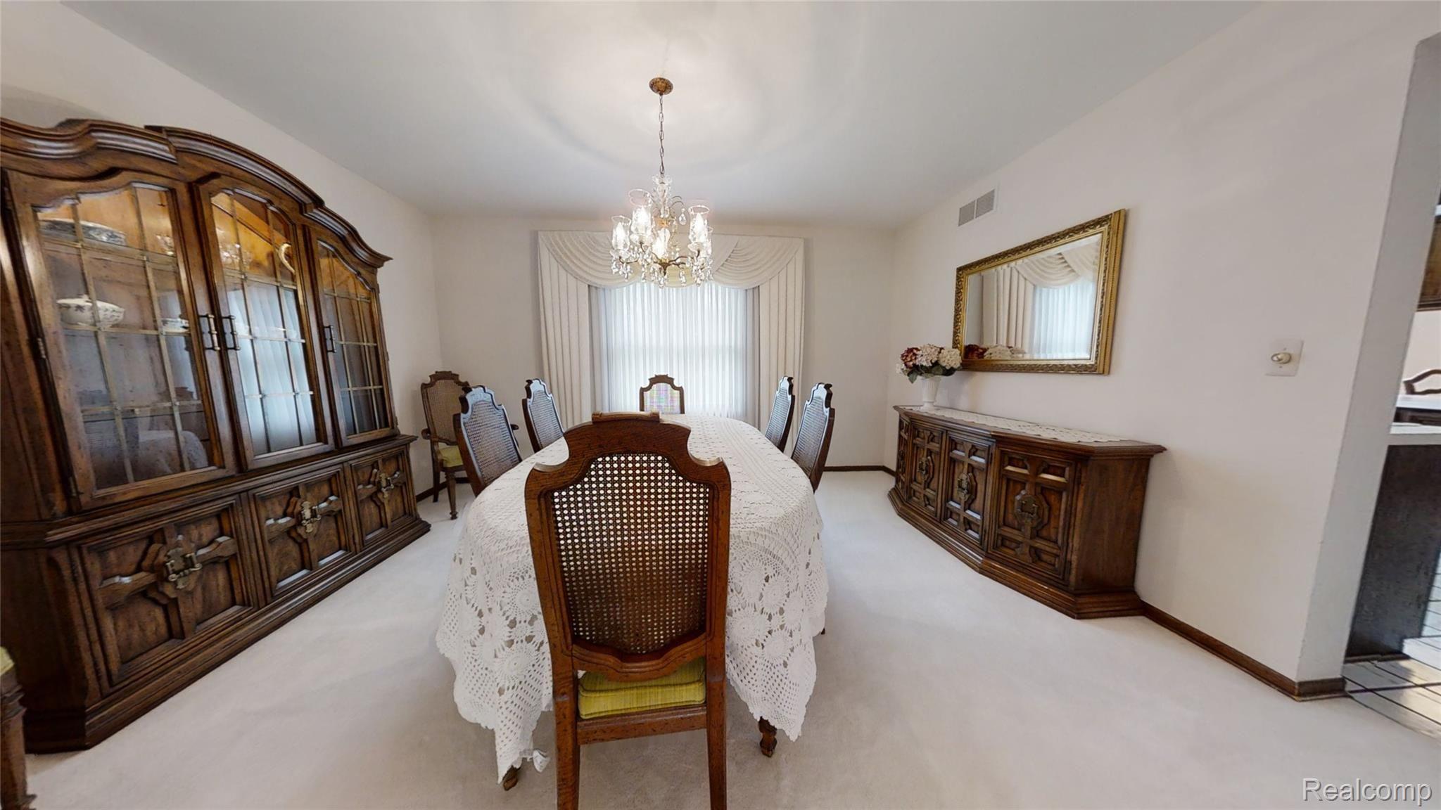 17635 Wayne Road Livonia, MI 48152 - Photo 7 of 31 Dining Room