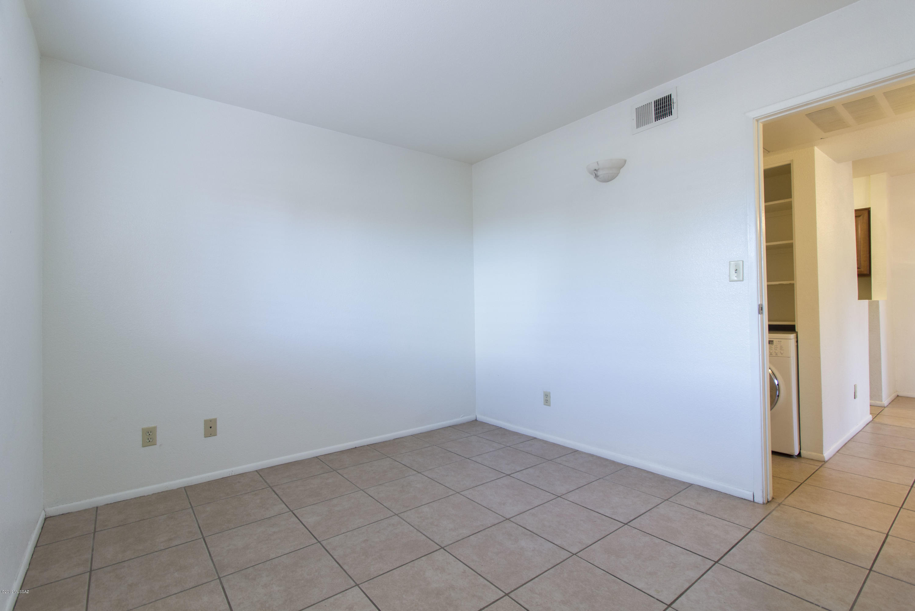1745 East Glenn Street, Unit 101 Tucson, AZ 85719 - Photo 8 of 23