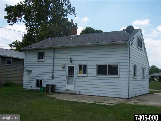 1525 Devers Road York, PA 17404 - Photo 2 of 15