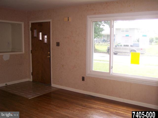 1525 Devers Road York, PA 17404 - Photo 5 of 15