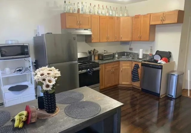 $4,900 | 1576 Tremont Street, Unit 3, Boston, MA 02120