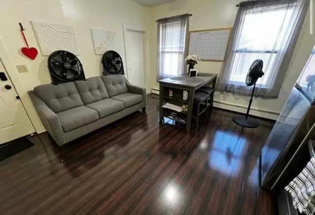 $4,900 | 1576 Tremont Street, Unit 3, Boston, MA 02120