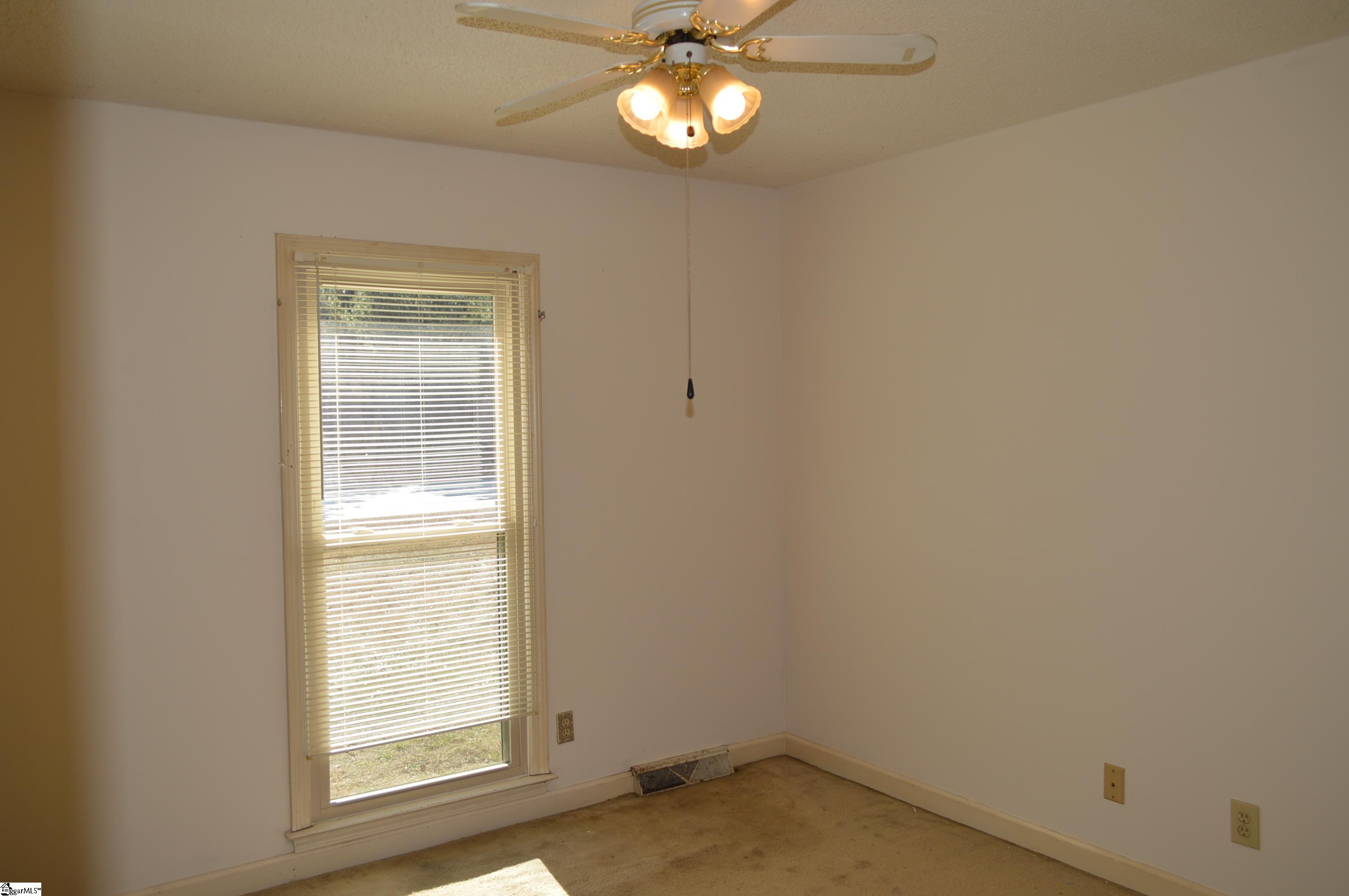 1151 Victor Hill Road Greer, SC 29651 - Photo 8 of 22